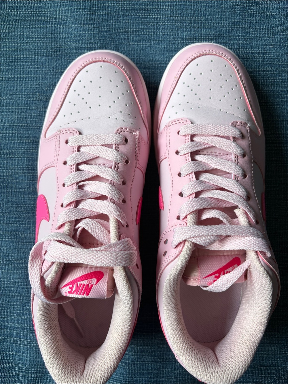 Nike Kids Pink Low-Top Sneakers with Hot Pink Swoosh - Picture 6 of 6